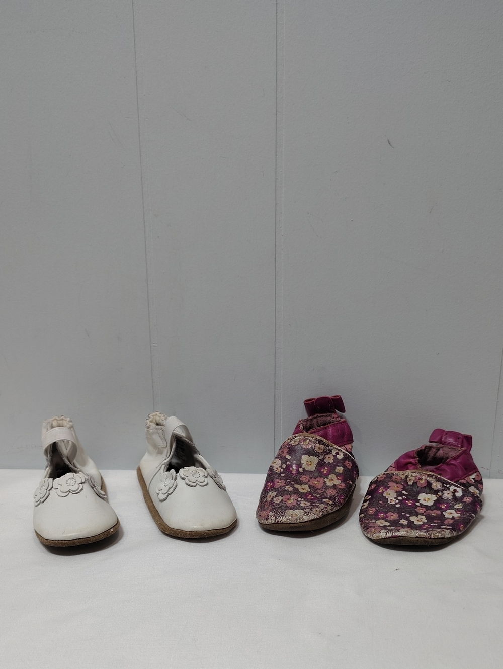 Robeez Leather Baby First Walker Shoes Lor Of 2 Size 12-24 mo
